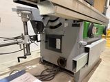 a machine that is sitting on a table in a room