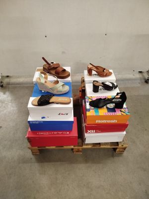 Lot de 18 paires de chaussures chaussures en boites femmes