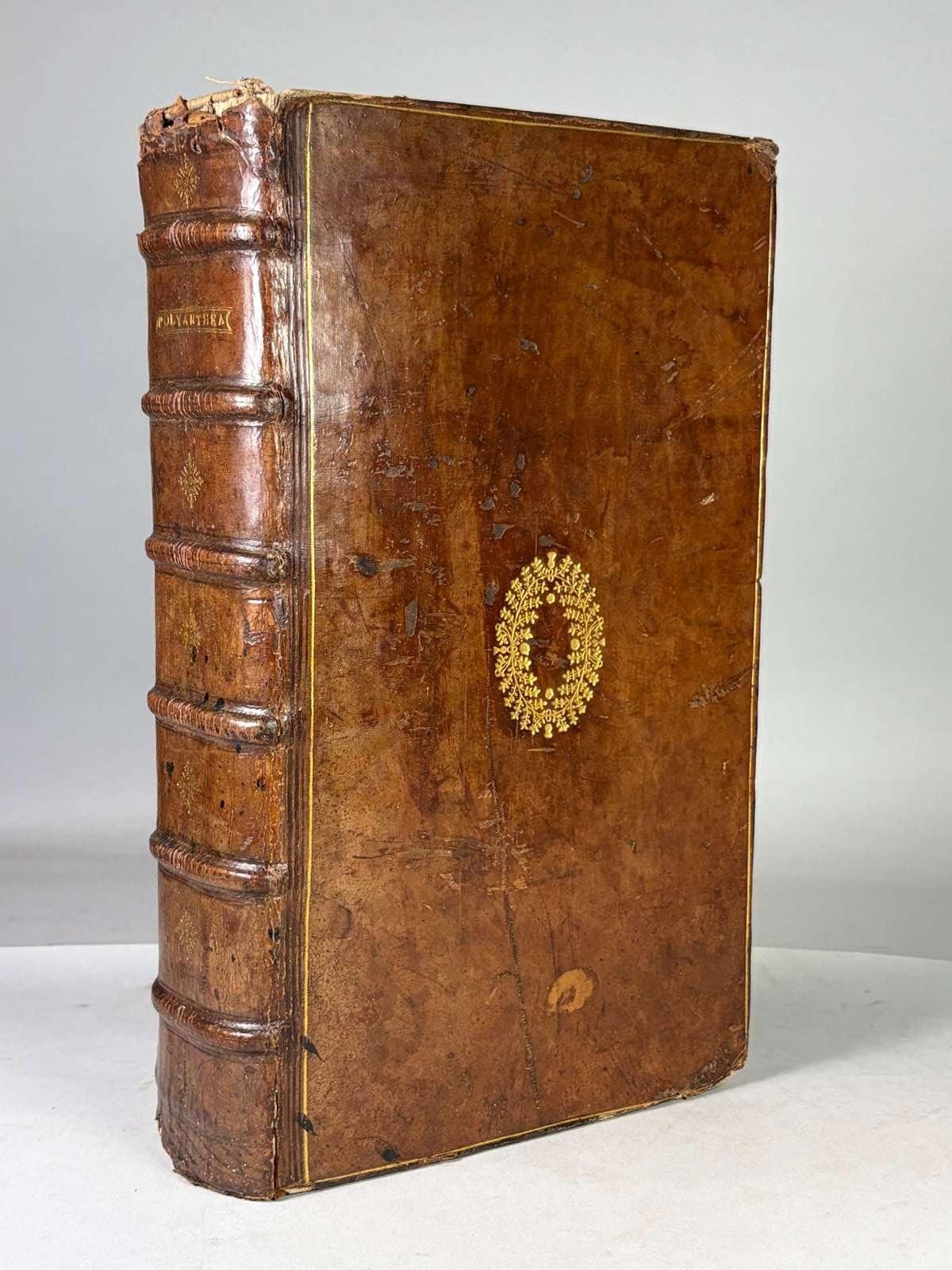 Objets d'art & Curiosités