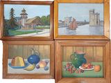 trois tableaux représentant des fruits et un pichet bleu posés sur une table