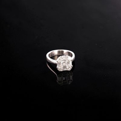 Bague en or gris 18k (750e), centrée d'un diamant taille éme… - Photo 1