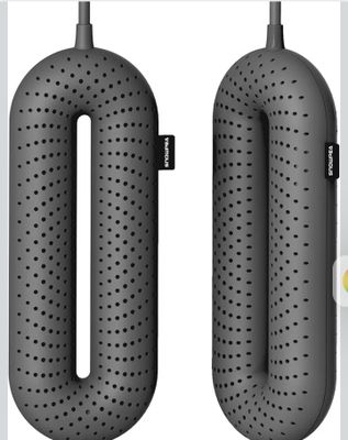 une image représentant une photo en noir et blanc d'un téléphone portable, une photo en noir et blanc d'un téléphone portable et une photo en noir et blanc d'un téléphone portable