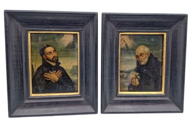 deux tableaux encadrés représentant un homme et une femme se tenant la main