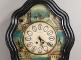 une horloge accrochée au mur de la pièce