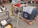 de nombreux types de machines différents dans un entrepôt