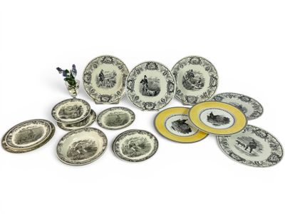 un ensemble d'assiettes présentant différents motifs sur un fond blanc