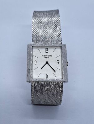 PATEK PHILIPPE MONTRE tour de bras en or gris 750 millièmes,…