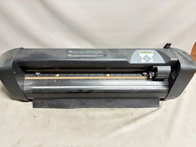 gros plan d'une machine posée sur une table