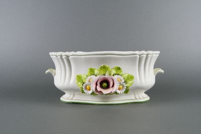 Jardinière en céramique à deux prises à décor de fleurs en r…