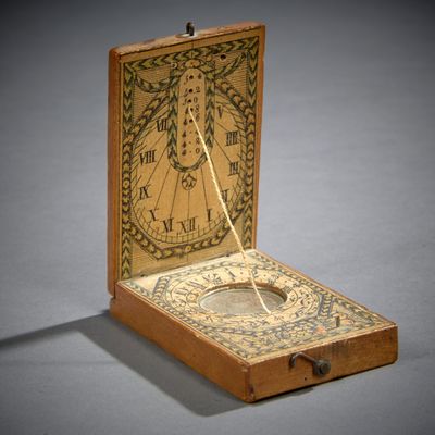 Cadran solaire de poche en bois tendre appliqué de gravures …