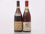 deux bouteilles de vin posées l'une à côté de l'autre sur une surface blanche