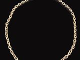 un bracelet en chaîne en or sur fond noir