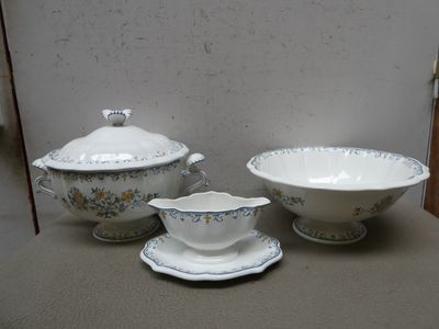 GIEN - Modèle MOUSTIERS à la grenade - Service N° 586/1500. - Photo 1