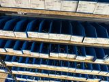 beaucoup de livres sur les étagères du magasin