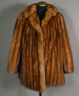 JEAN FOUGEROUSE. Veste 7/8 en vison pleines peaux, col crant…