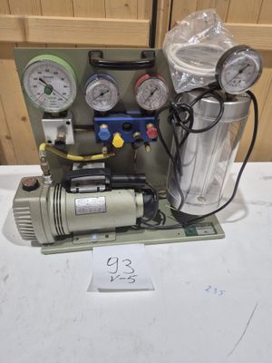 une machine équipée de nombreux indicateurs