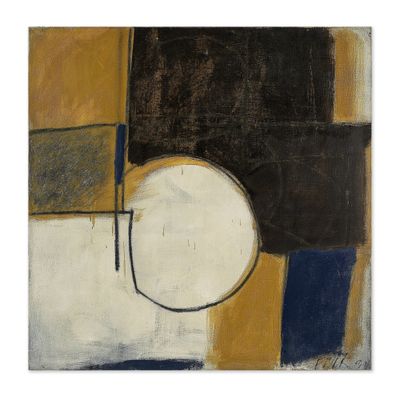 une peinture abstraite dans les tons de noir, blanc, jaune et marron