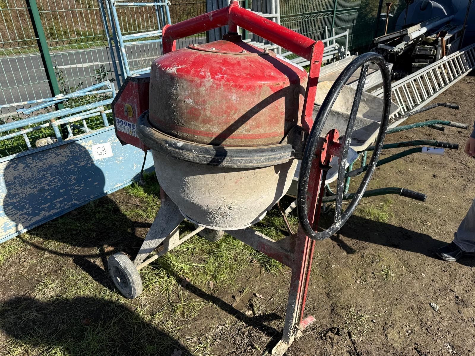Betonnière électrique ALTRAD BI175F