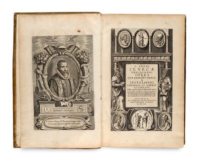 un vieux livre sur lequel figure l'image d'un homme tenant une horloge