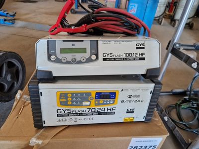 a box that has some electronic equipment on top of it
