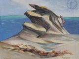 une peinture à l'huile représentant une formation rocheuse sur une plage au bord de la mer
