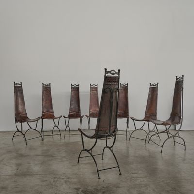 lot de six chaises en cuir et en fer, de style « chaise »