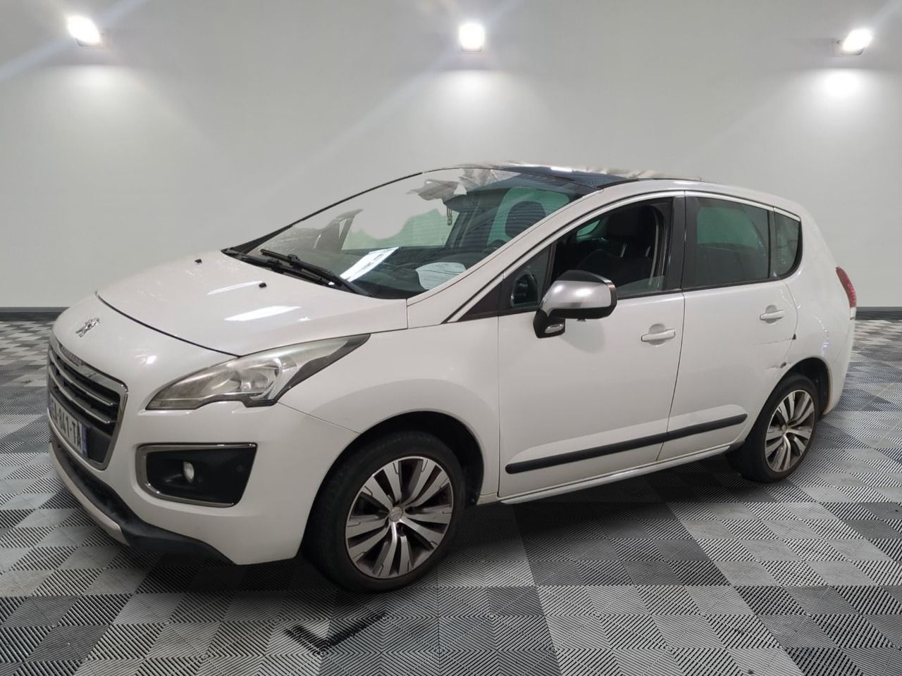 PEUGEOT - 3008 1.2 PURETECH 130CH SS BVM6 ALLURE - ES - Mise…