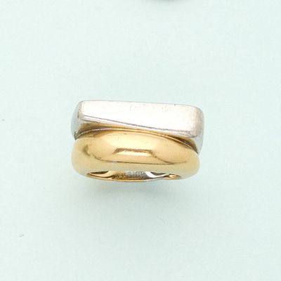 two rings that are on top of each other