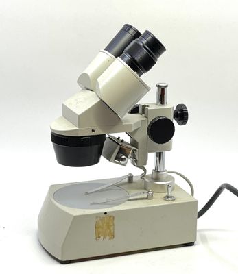 EUROMEX ARNHEM. Model. KTD-1. Microscope électrique en métal…