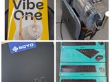 plusieurs images différentes d'un clavier d'ordinateur, d'une souris et d'une console de jeux vidéo