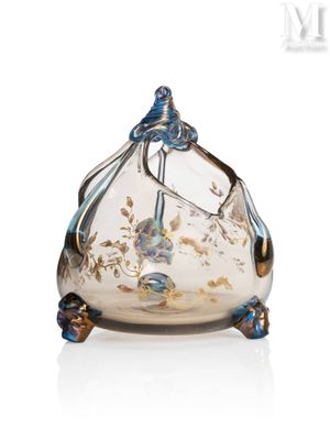 an image of a glass vase sitting on top of a white surface