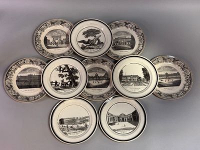 75. Réunion de 10 assiettes en faïence fine, début XIXe sièc…