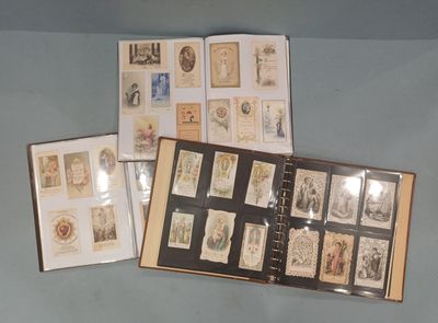 Lot: trois albums contenant environ 750 images pieuses ou re…
