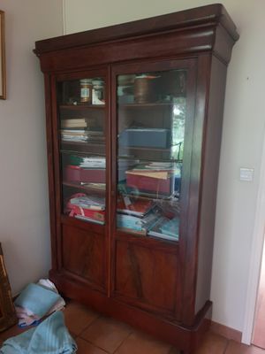 Bibliothèque Louis Philippe en placage acajou, Dim : 208 x 1…