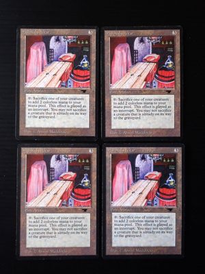quatre cartes représentant une table et une chaise