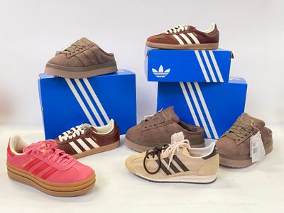 ADIDAS - Lot comrprenant 7 paires de sneakers/baskets.
