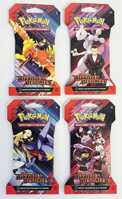 un lot de quatre cartes à collectionner Pokémon présentant différents motifs