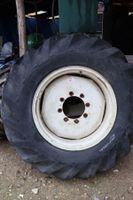 2 Roues Arrières de TRACTEUR GOODYEAR, 16-9/14-28
