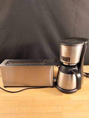 Lot de grille-pain et cafetière