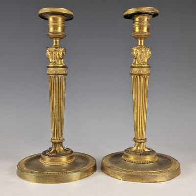 paire de chandeliers anciens en laiton