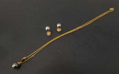 Demi-parure en or jaune 18K (750‰) composée d'une chaine (1,…