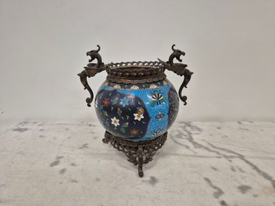 Cache-pot, le corps de forme boule à décor en émaux cloisonn… - Photo 1