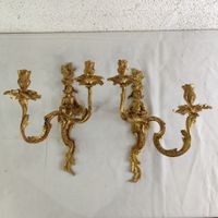 Paire d'appliques de style Louis XV en bronze doré. (photo 2)