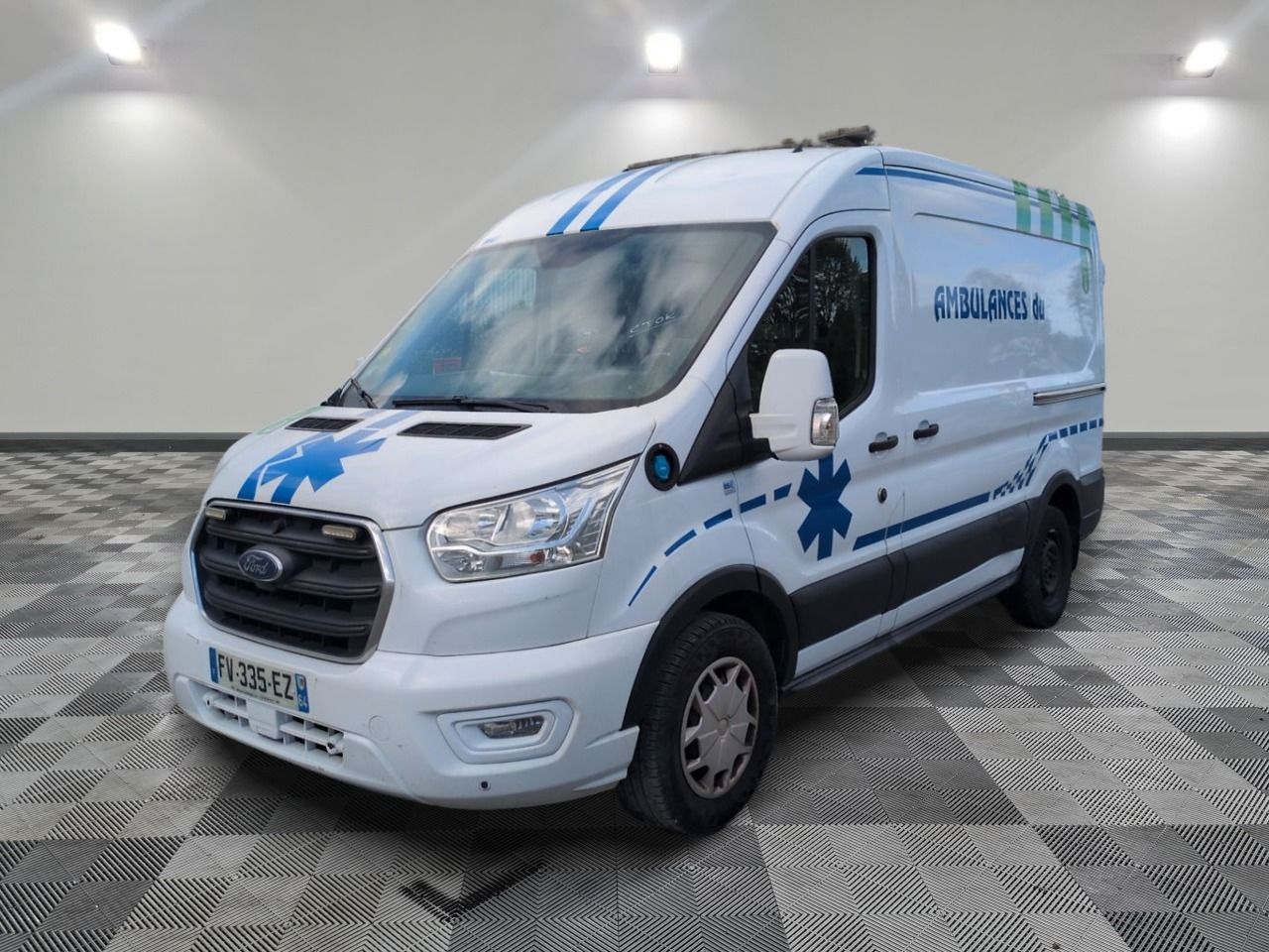 LIEU DE STOCKAGE : Tours - FORD - TRANSIT FGN T350 L2H2 2.