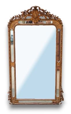une image d'un miroir avec un cadre doré sur un fond blanc