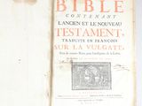un livre ouvert avec la photo d'un homme et d'une femme