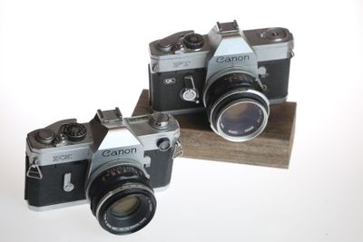 CANON FX objectif 50mm 1,8 et CANON FT objectif 50mm 1,8.