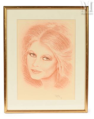 l'image d'un dessin d'un visage de femme dans un cadre doré