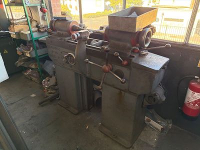 a machine that is sitting in a garage