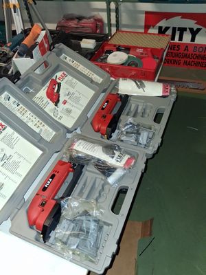 a lot of tools that are sitting on a table